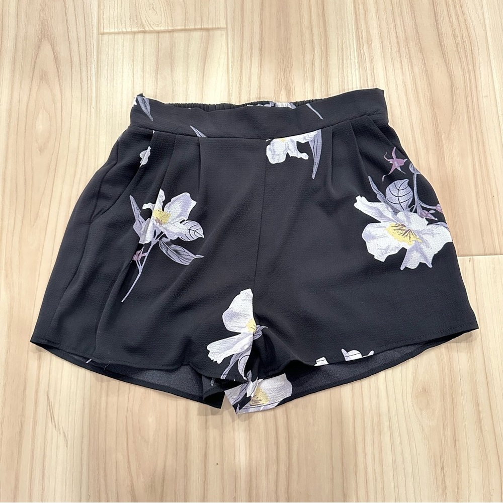 Navy floral shorts